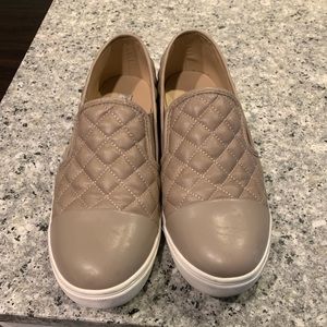 Steve Madden Pull on Leather Shoes